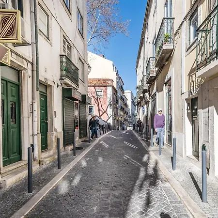 Alfama's Nest Remedios Lissabon